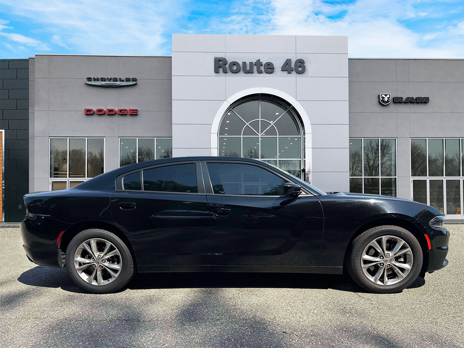 Used 2022 Dodge Charger SXT w/ Navigation & Travel Group AWD/4WD image 6