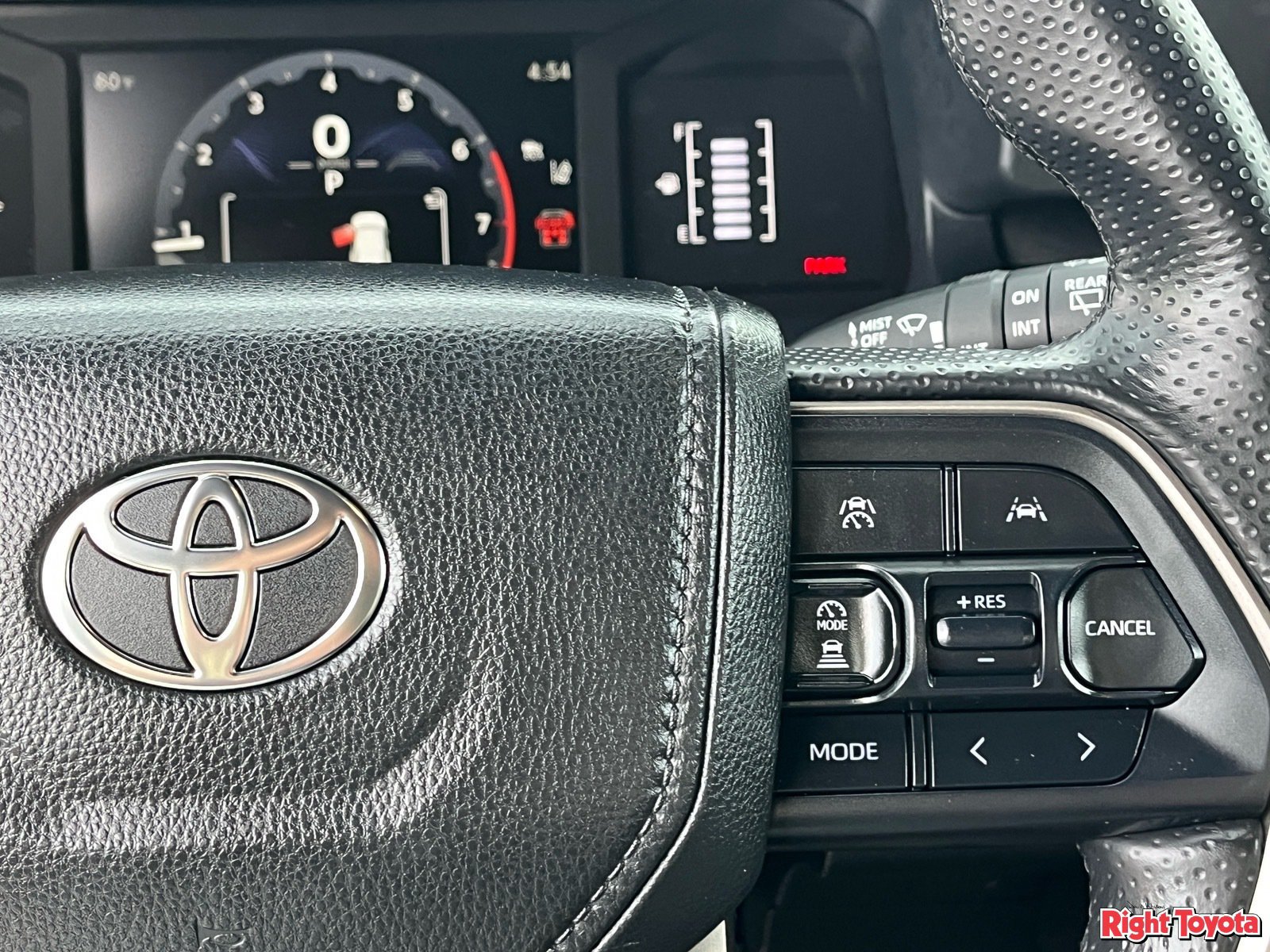 Certified 2025 Toyota 4Runner SR5 AWD/4WD image 24
