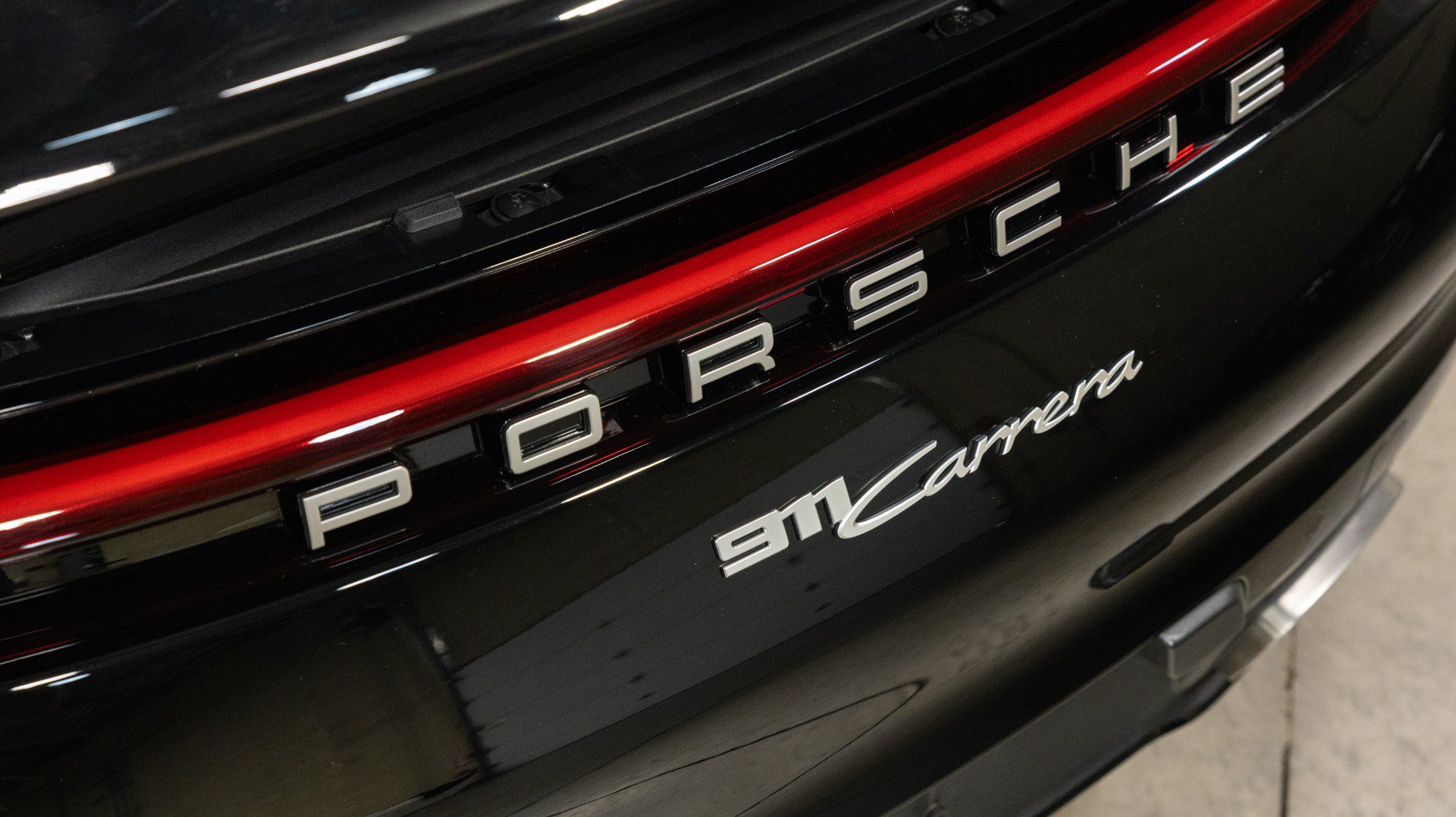 Used 2020 Porsche 911 Carrera RWD image 12