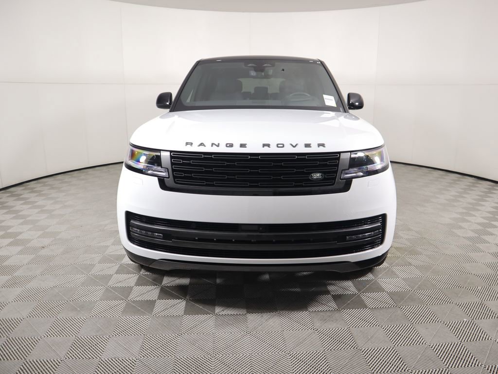 New 2026 Land Rover Range Rover Long Wheelbase SE image 2