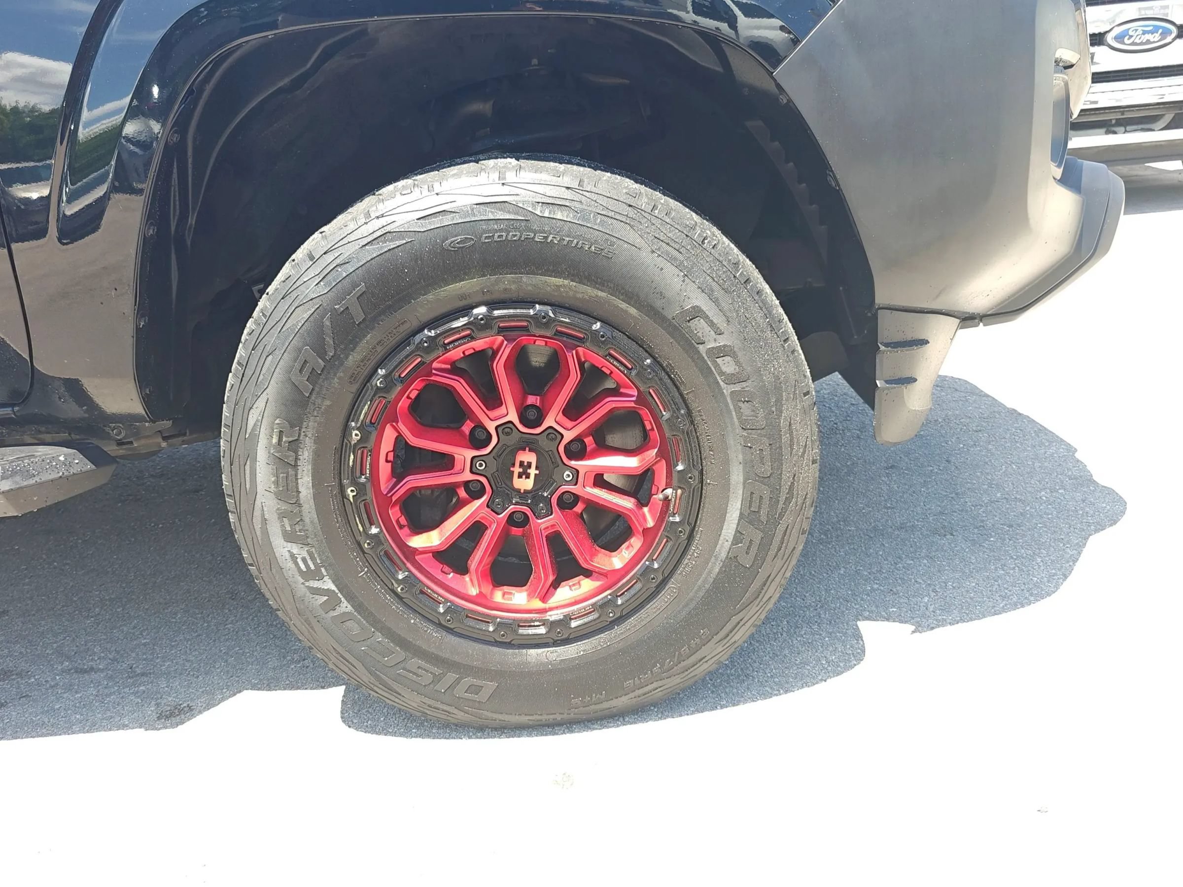 Used 2017 Toyota Tacoma SR RWD image 20