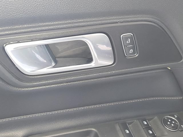 Used 2019 Ford Mustang Premium RWD image 7