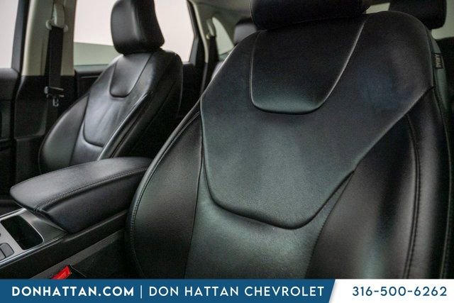 Used 2022 Ford Edge Titanium image 22