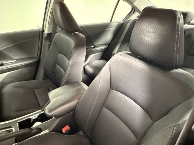 Used 2015 Honda Accord Sport image 33