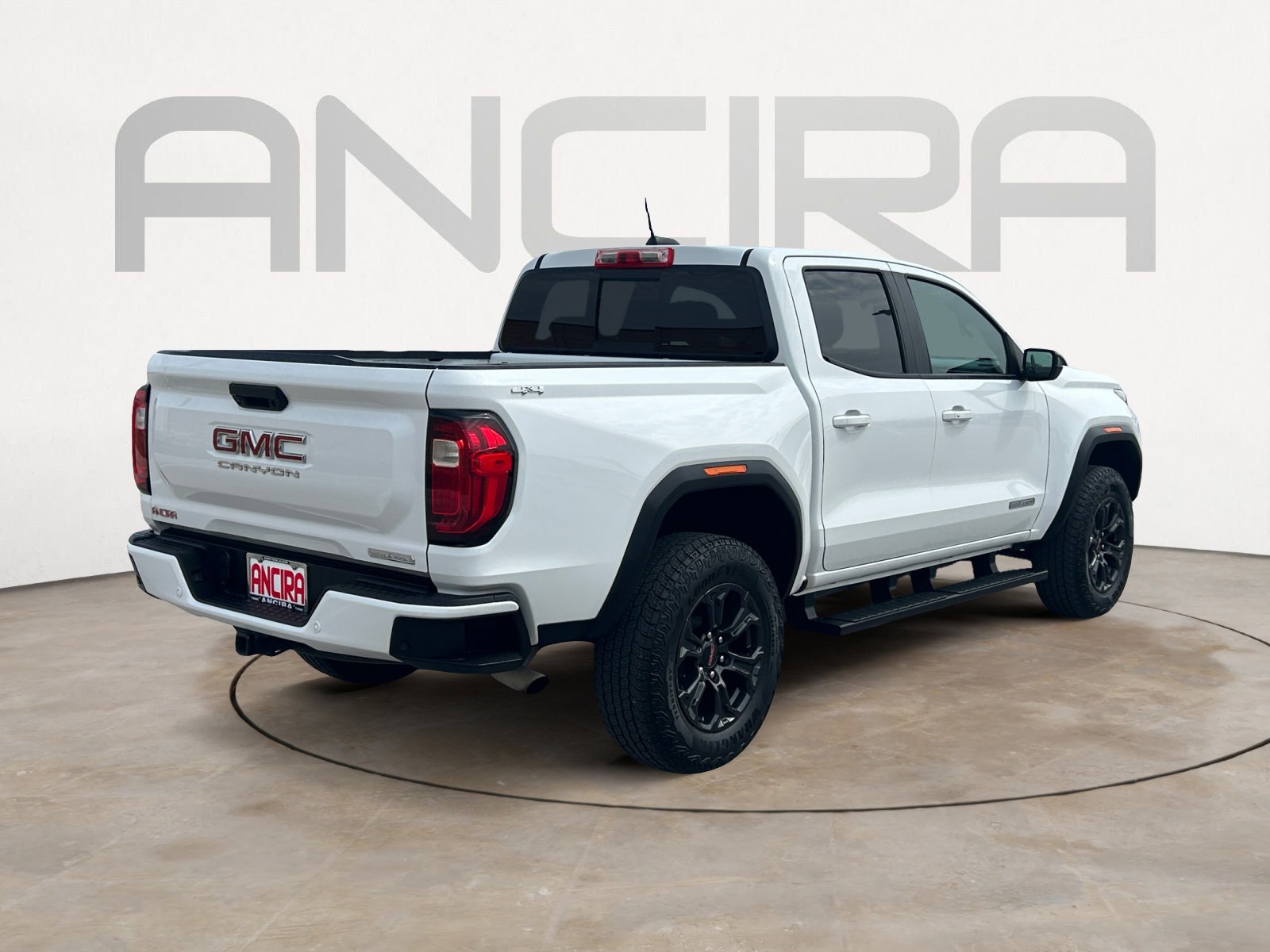Used 2024 GMC Canyon Elevation w/ Elevation Premium Package image 10