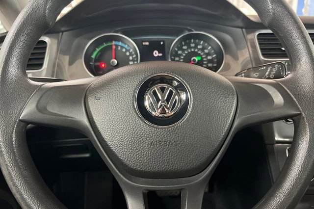 Used 2016 Volkswagen e-Golf SE image 27