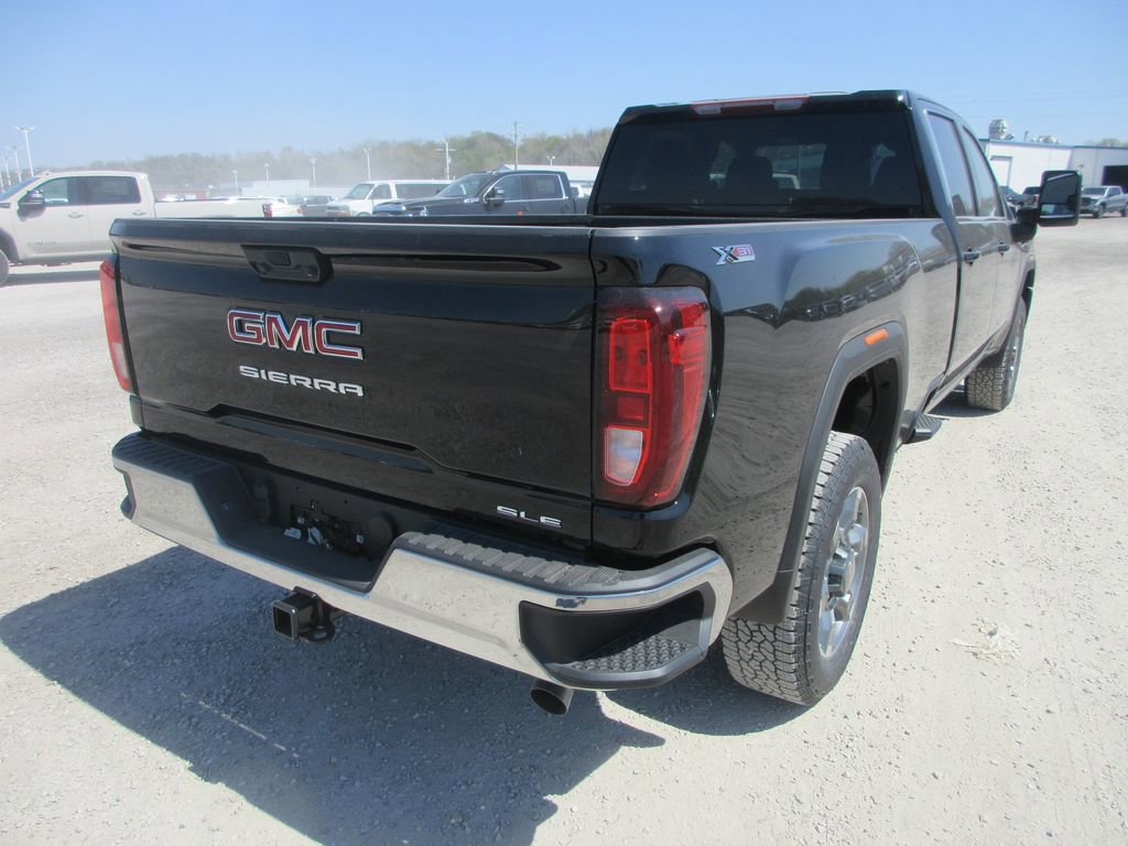New 2026 GMC Sierra 3500 SLE image 4