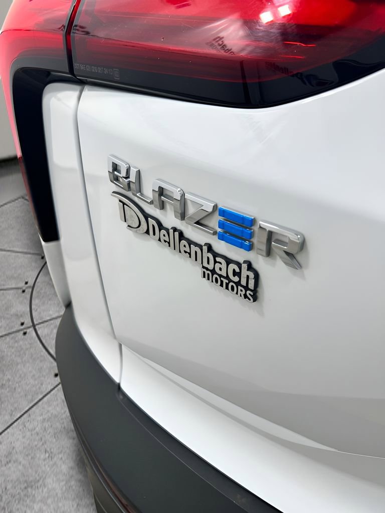 Used 2024 Chevrolet Blazer EV LT AWD/4WD image 11