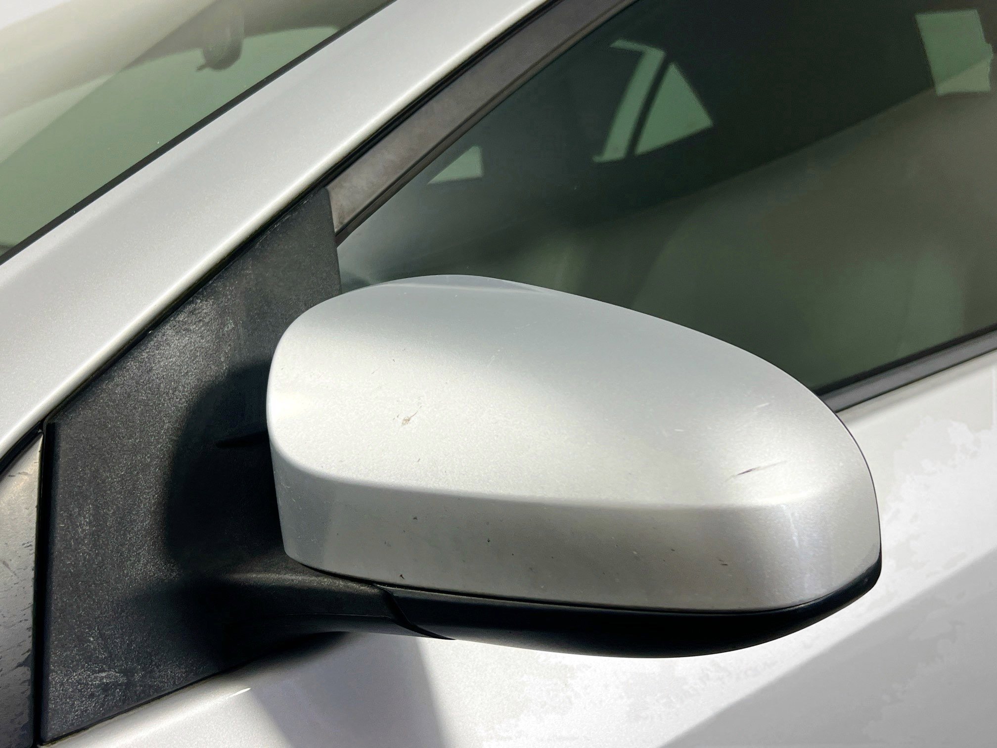 Used 2015 Toyota Corolla LE FWD image 12