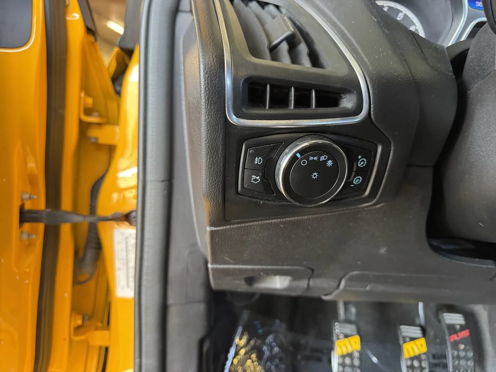 Used 2013 Ford Focus ST FWD image 26