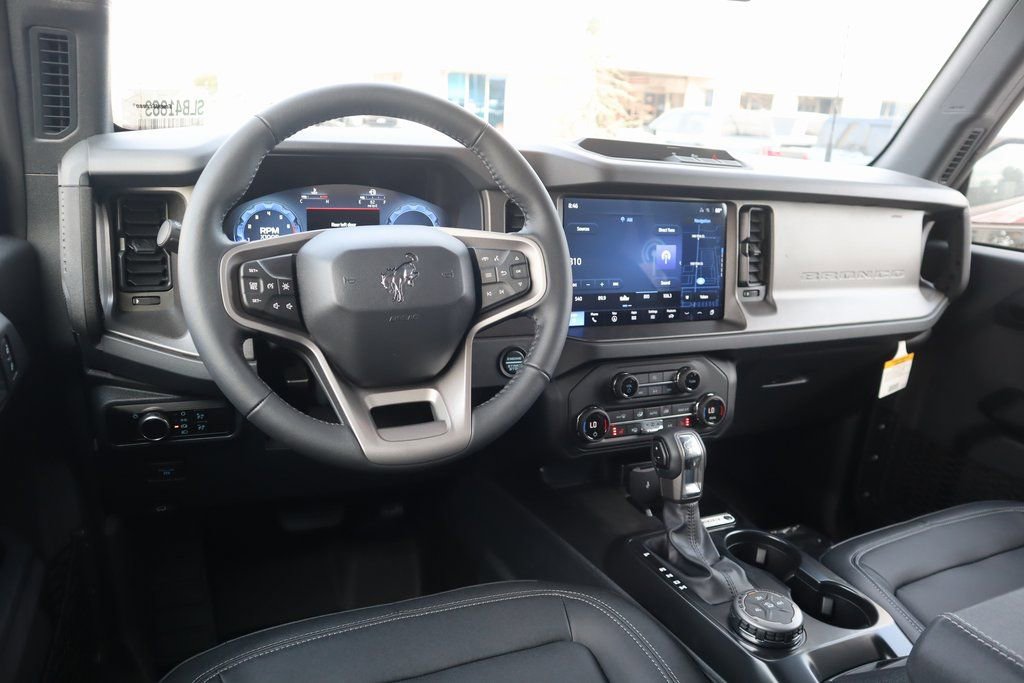 New 2025 Ford Bronco Big Bend image 2