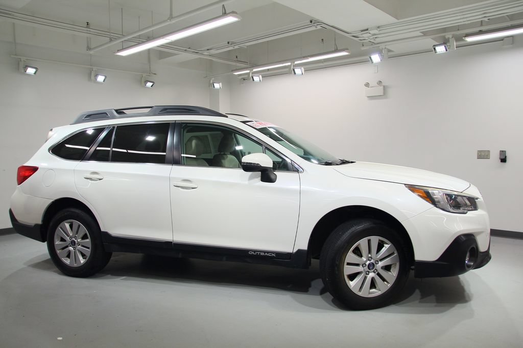 Used 2019 Subaru Outback 2.5i Premium AWD/4WD image 11