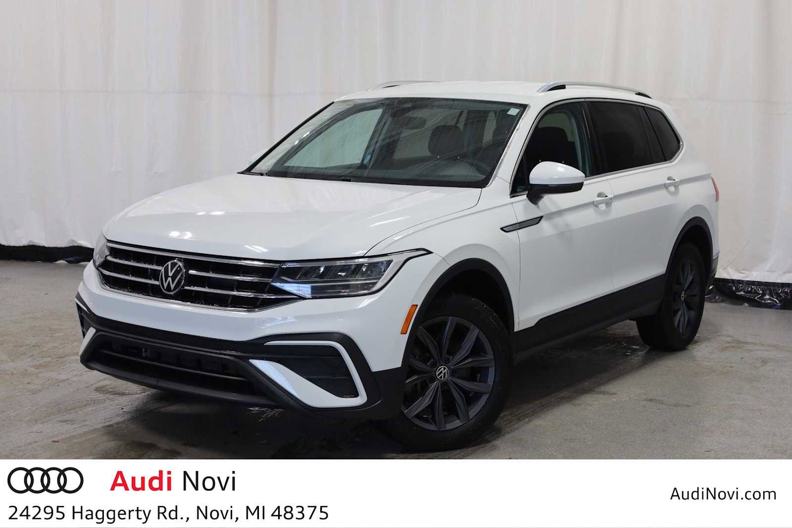 Used 2022 Volkswagen Tiguan SE image 1