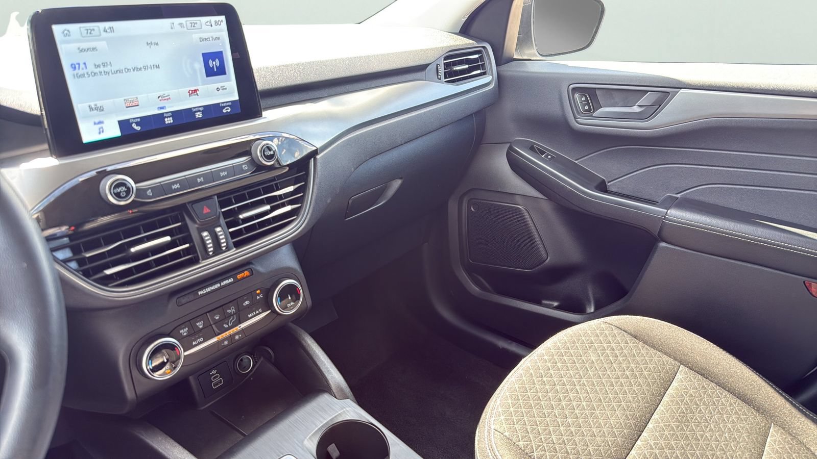 Certified 2025 Ford Escape Active FWD image 20