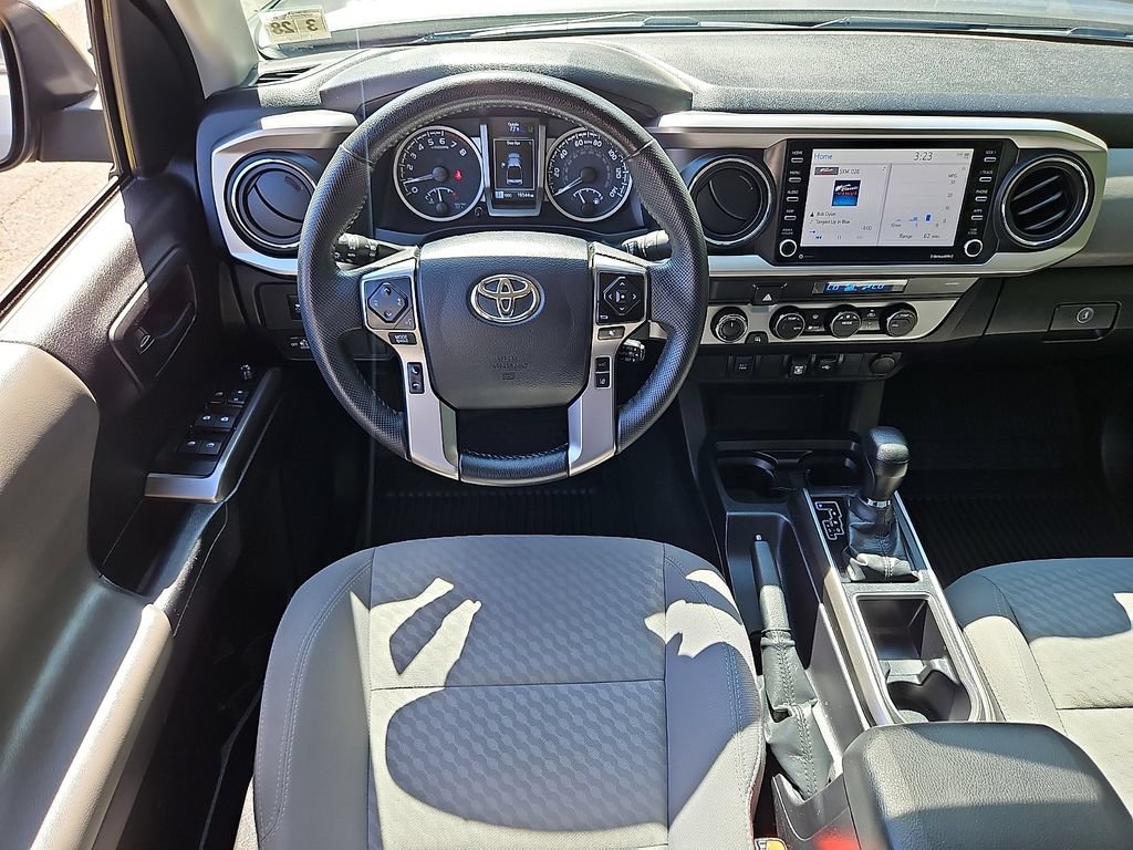 Used 2023 Toyota Tacoma SR5 w/ Black Out Package (TMS) AWD/4WD image 11