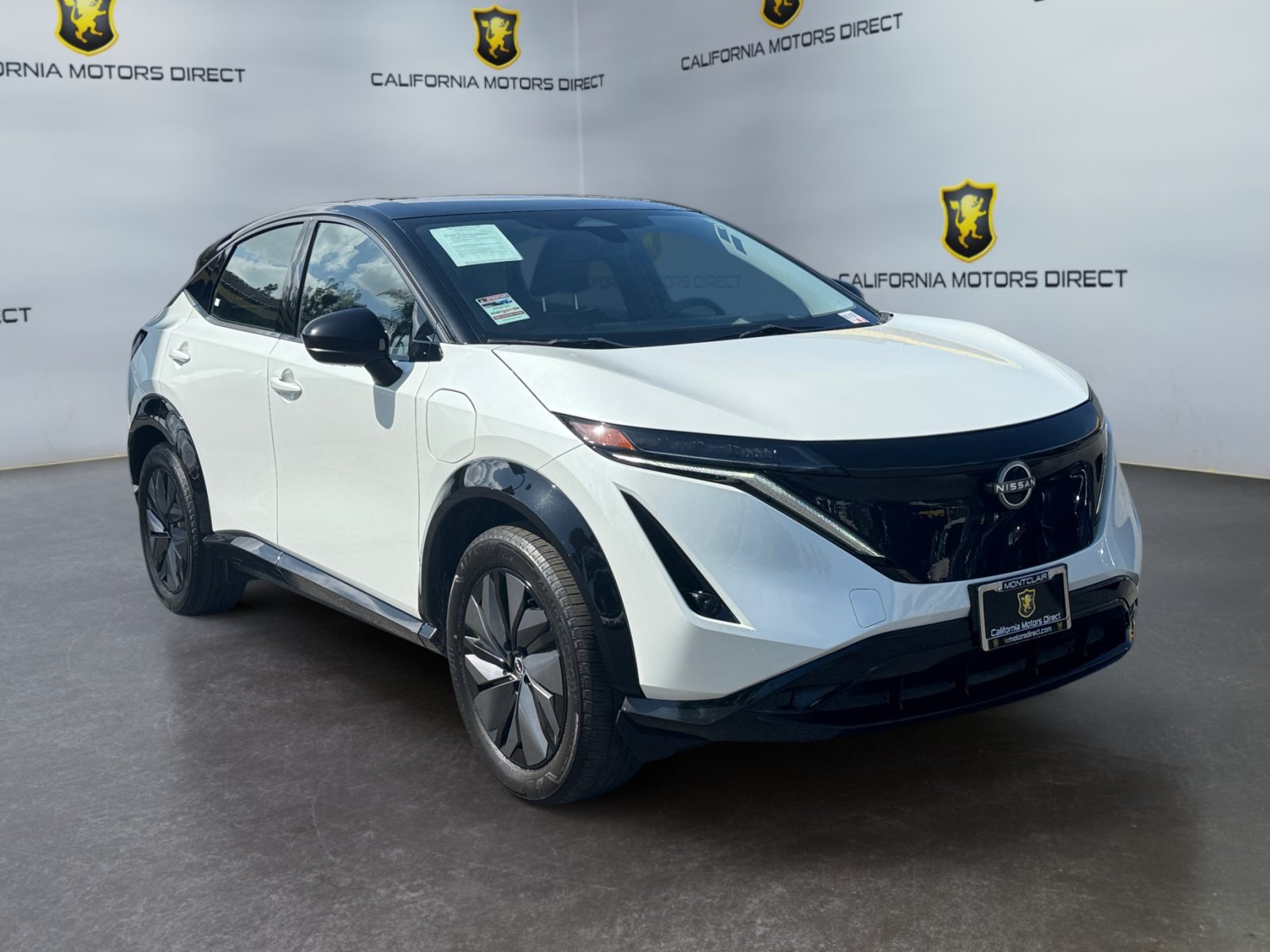 Used 2024 Nissan Ariya AWD image 7