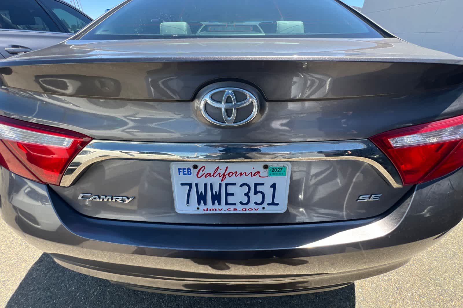 Used 2016 Toyota Camry SE FWD image 16