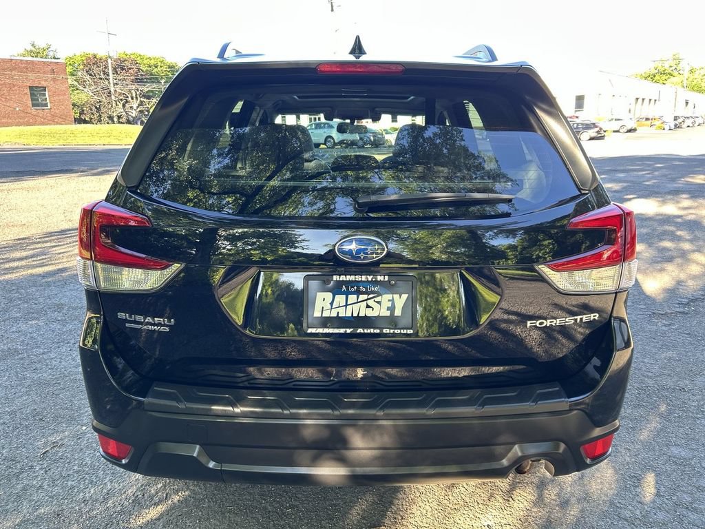 Used 2020 Subaru Forester Premium AWD/4WD image 26