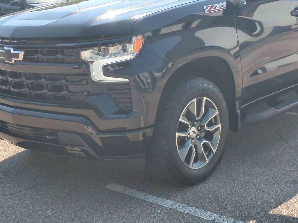 Used 2022 Chevrolet Silverado 1500 RST AWD/4WD image 10