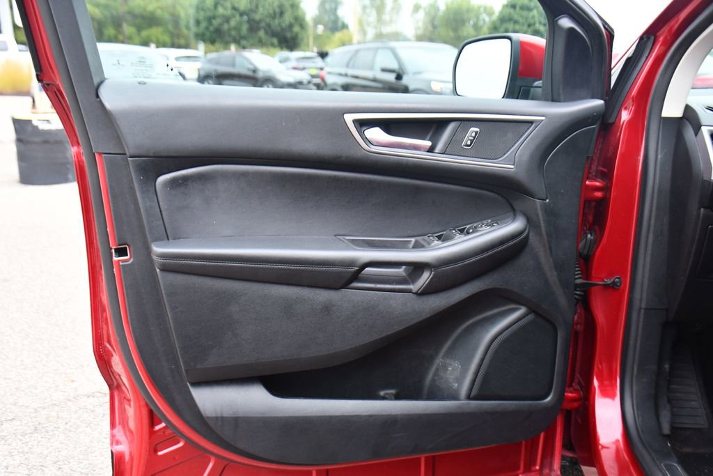 Used 2022 Ford Edge SEL w/ Convenience Package image 21