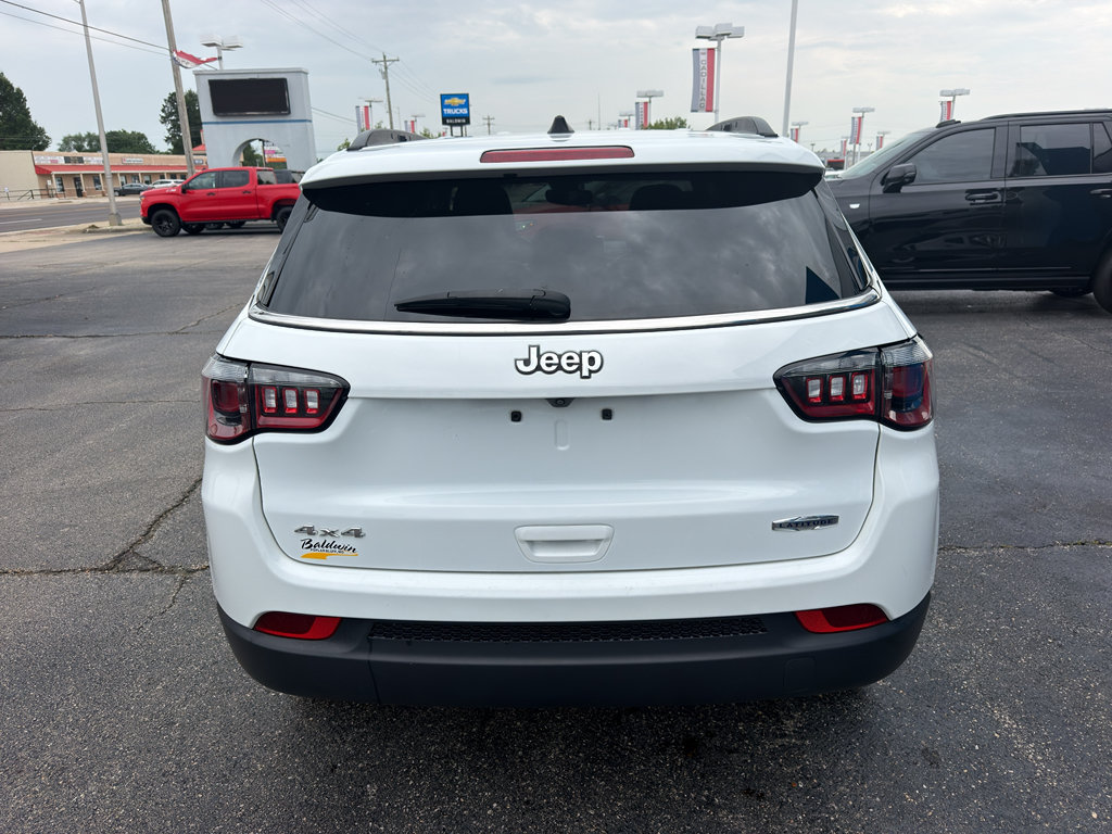 Used 2024 Jeep Compass Latitude AWD/4WD image 5