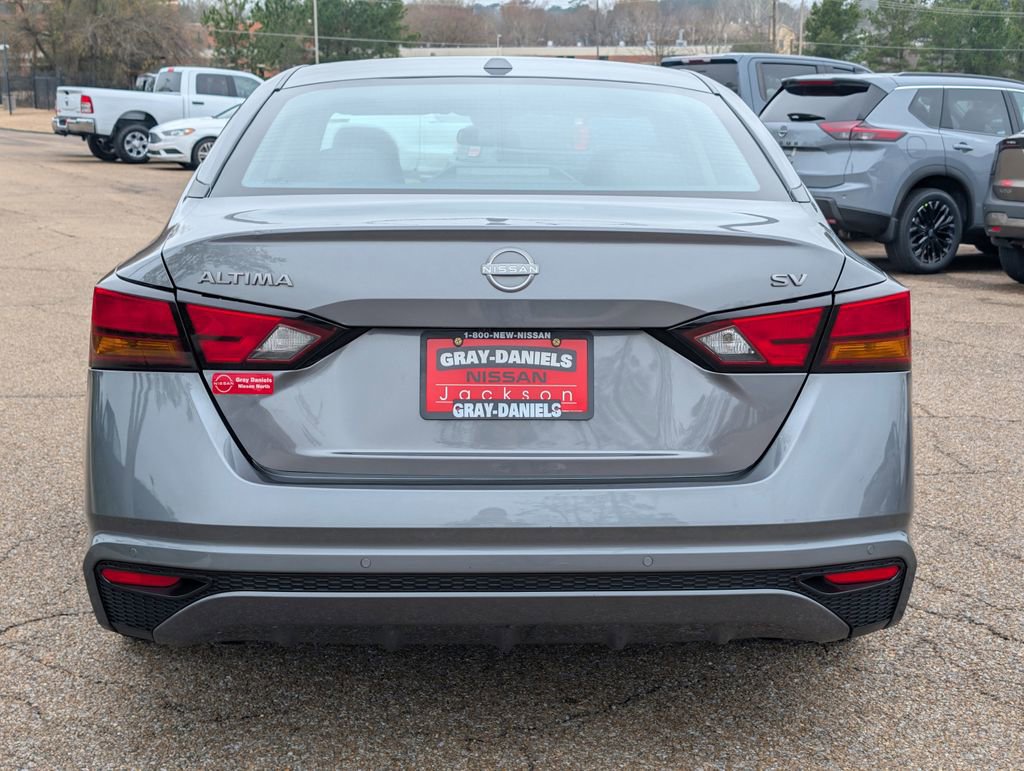 Used 2024 Nissan Altima 2.5 SV image 5