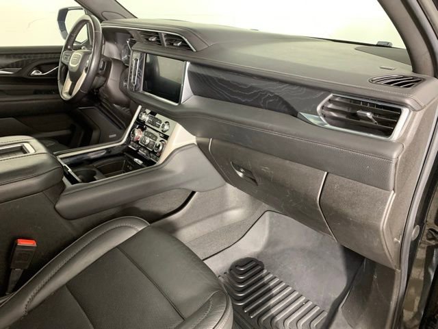 Used 2021 GMC Yukon XL Denali w/ Advanced Technology Package AWD/4WD image 23