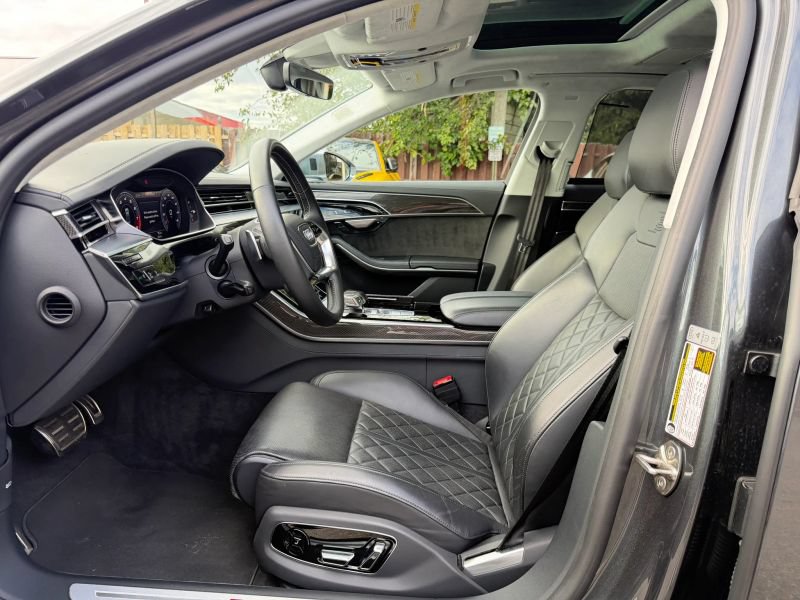 Used 2020 Audi S8 L AWD/4WD image 12