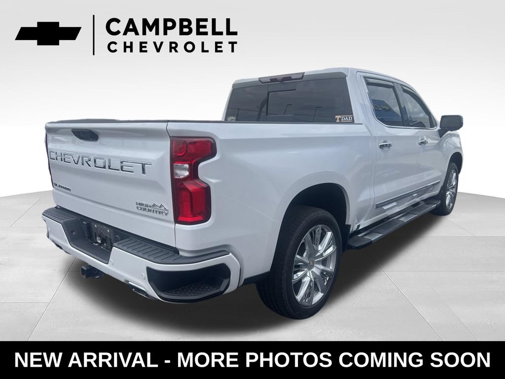 Used 2022 Chevrolet Silverado 1500 High Country w/ High Country Premium Package AWD/4WD image 5