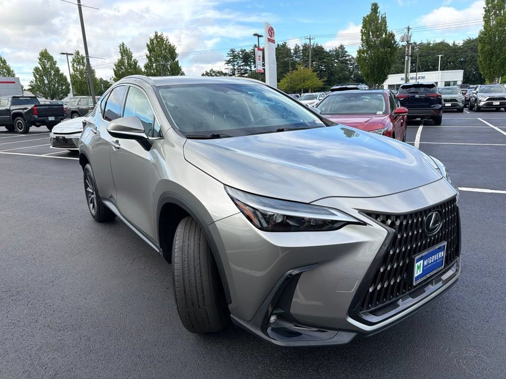 Used 2022 Lexus NX 350h AWD w/ Towing Package (2000 Lbs) image 3