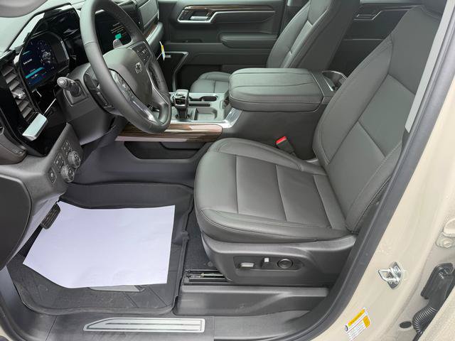 New 2026 Chevrolet Silverado 1500 RST w/ Dark Appearance Package AWD/4WD image 10
