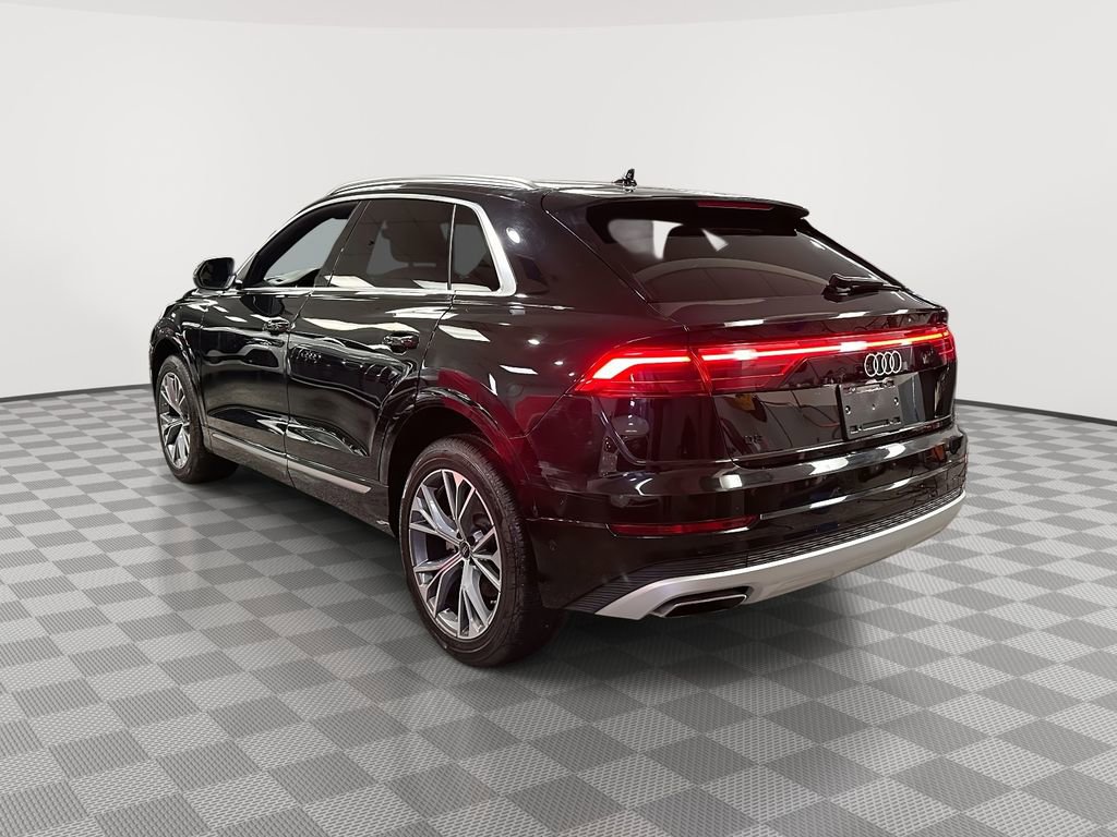 Used 2025 Audi Q8 Premium w/ Convenience Package AWD/4WD image 3