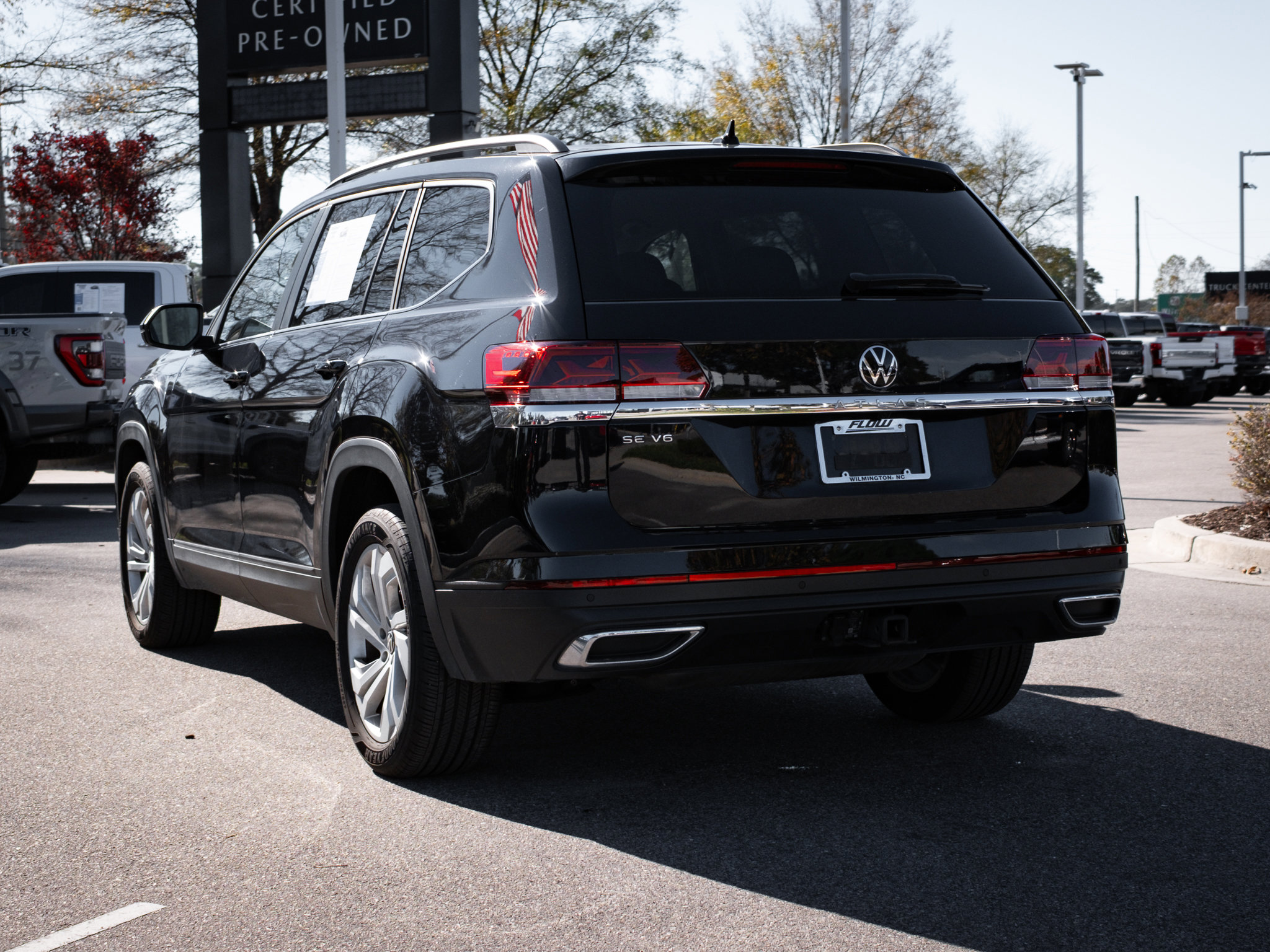 Used 2023 Volkswagen Atlas SE image 8