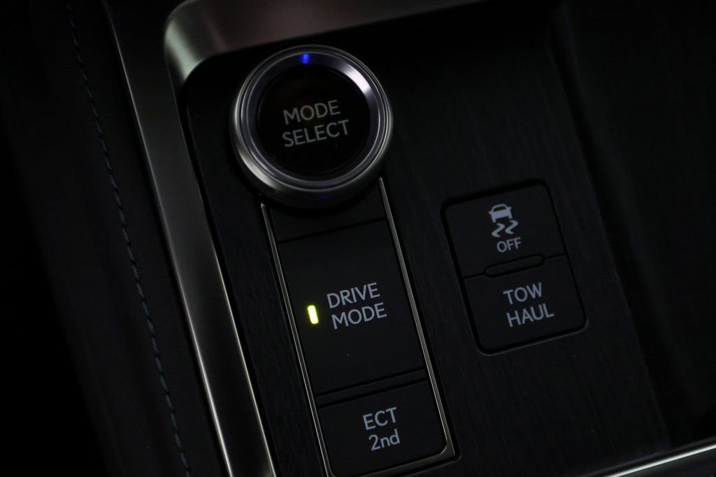 Used 2026 Lexus GX 550 w/ Accessory Package (2T) AWD/4WD image 28