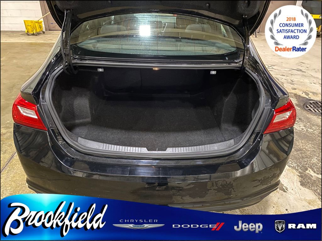 Used 2023 Chevrolet Malibu LS image 13