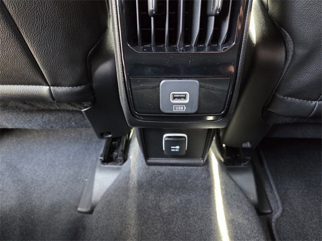 Used 2024 Jeep Compass Latitude image 16