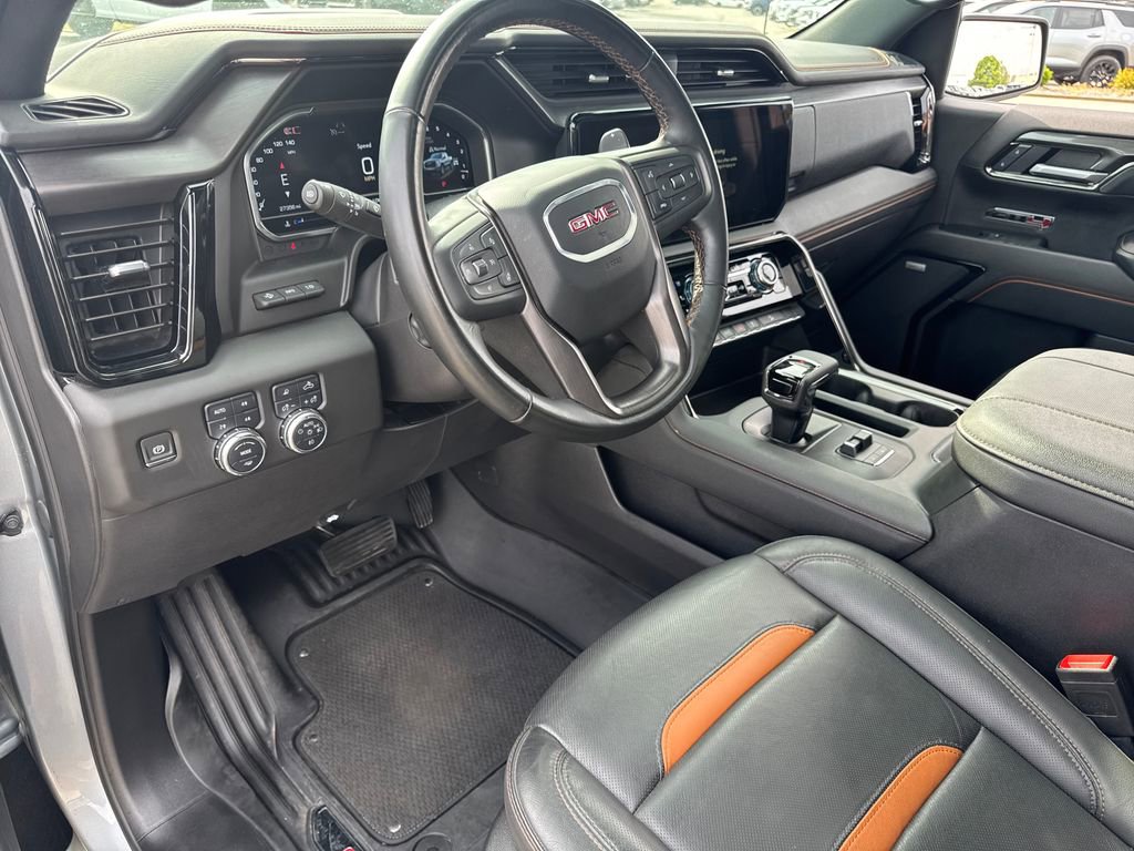 Used 2025 GMC Sierra 1500 AT4 w/ AT4 Premium Package AWD/4WD image 19