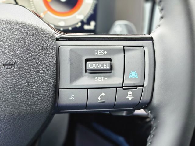 New 2026 Nissan Pathfinder Platinum image 17