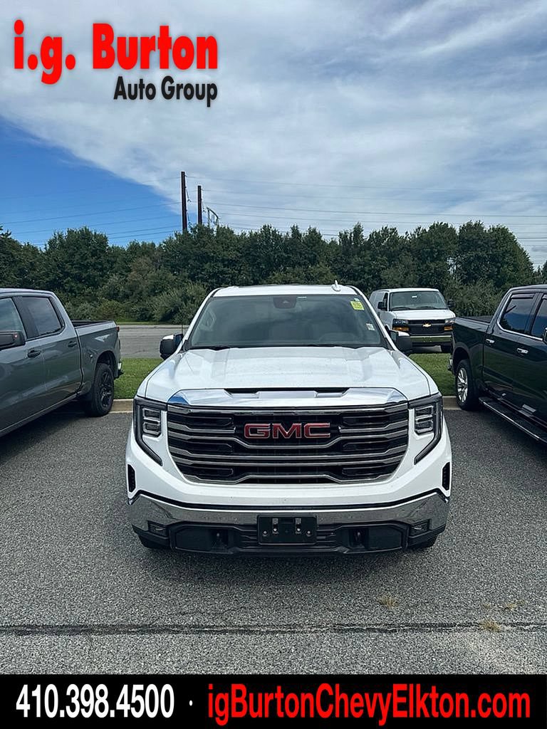 Used 2025 GMC Sierra 1500 SLT w/ SLT Premium Package AWD/4WD image 2