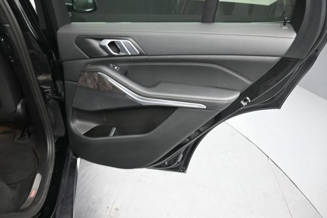 Used 2023 BMW X5 xDrive40i w/ Premium Package AWD/4WD image 28