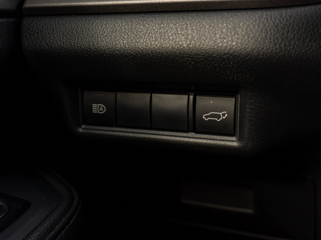 Used 2025 Toyota Grand Highlander AWD image 27