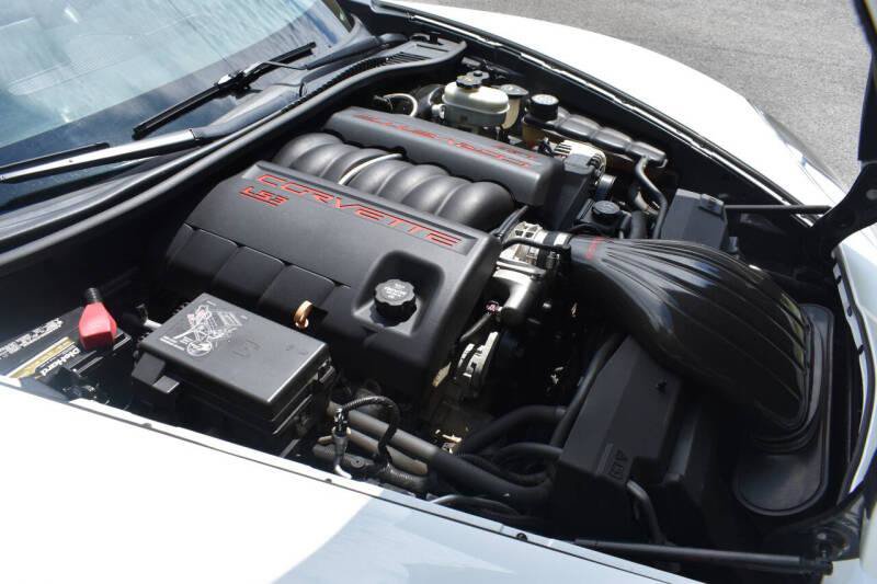 Used 2012 Chevrolet Corvette Coupe w/ Battery Protection Package RWD image 17