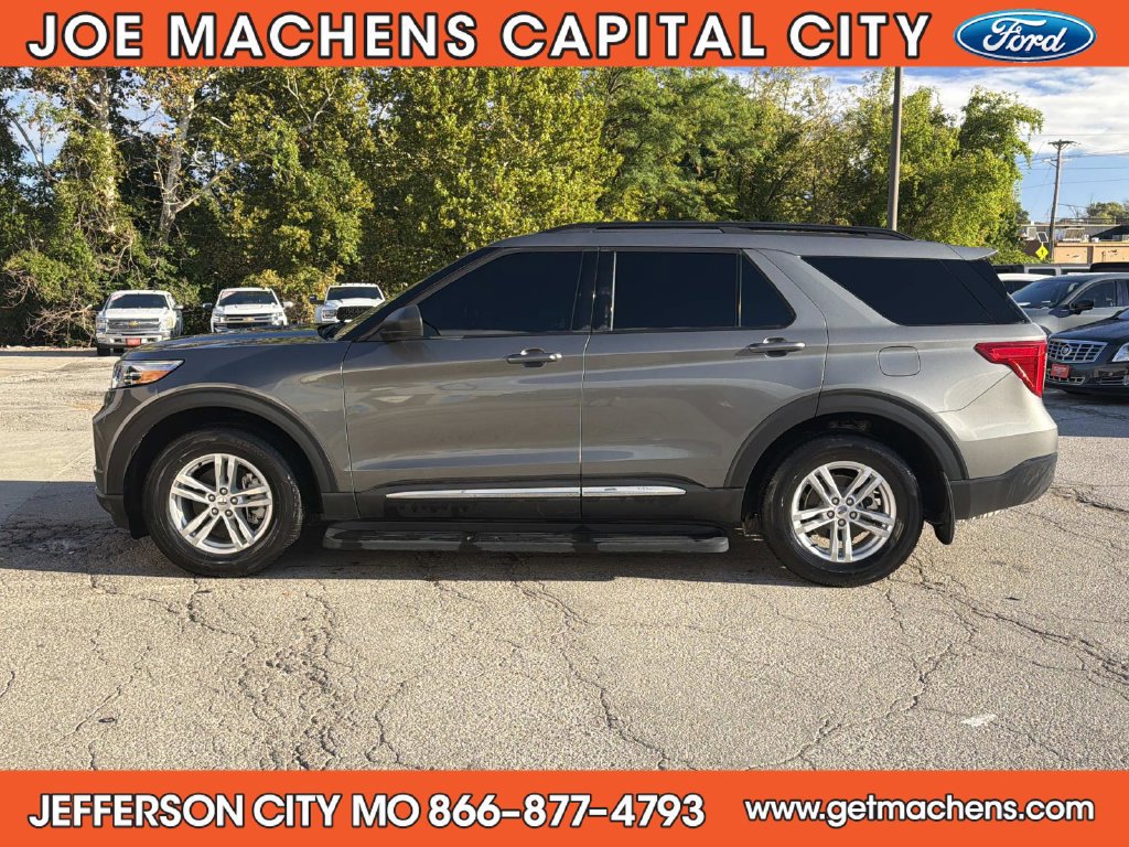 Used 2023 Ford Explorer XLT w/ Class IV Trailer Tow Package AWD/4WD image 6