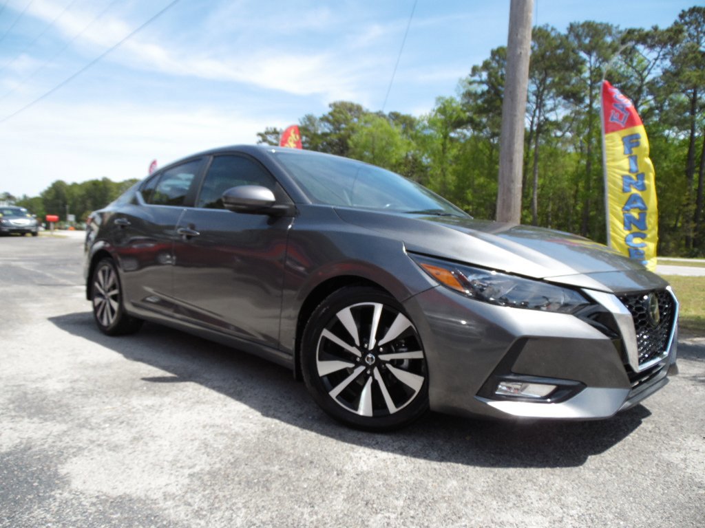 Used 2021 Nissan Sentra SV w/ SV Premium Package image 3