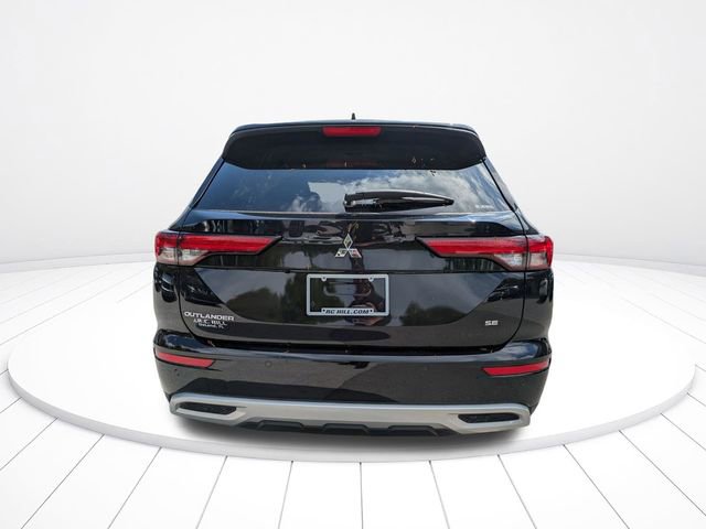 Used 2022 Mitsubishi Outlander SE image 5