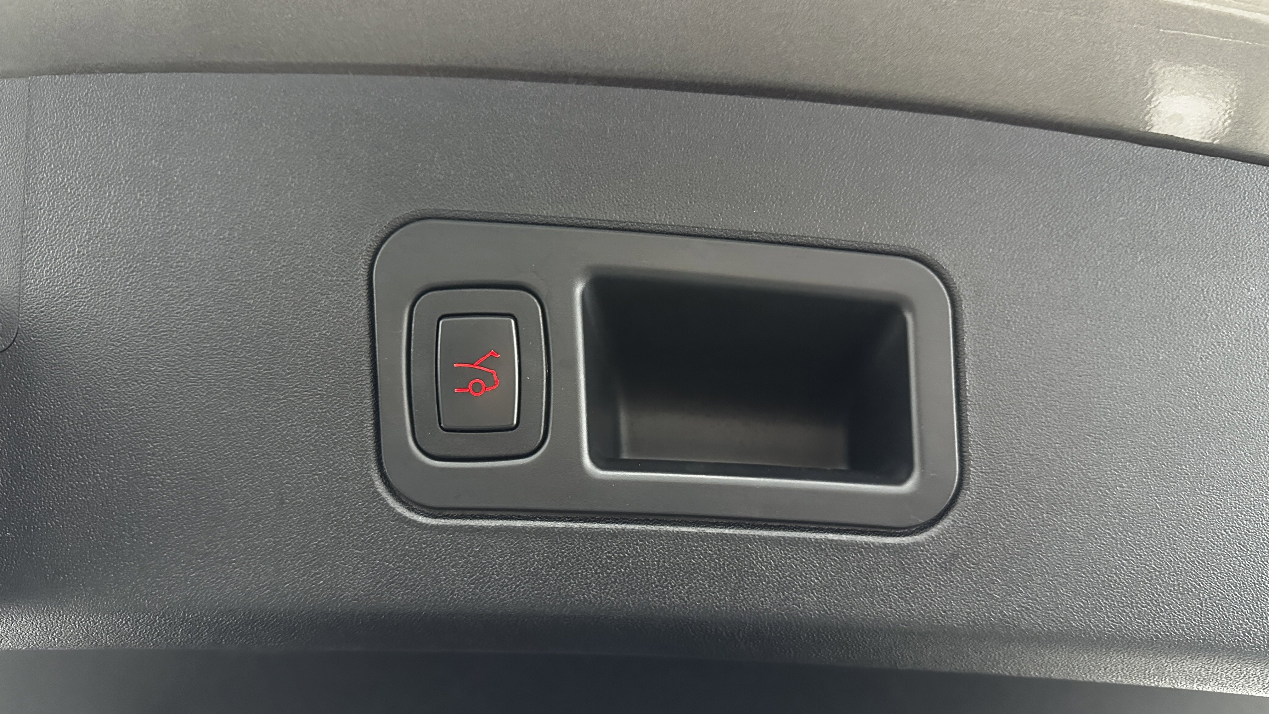 Used 2016 Tesla Model S 75D image 28