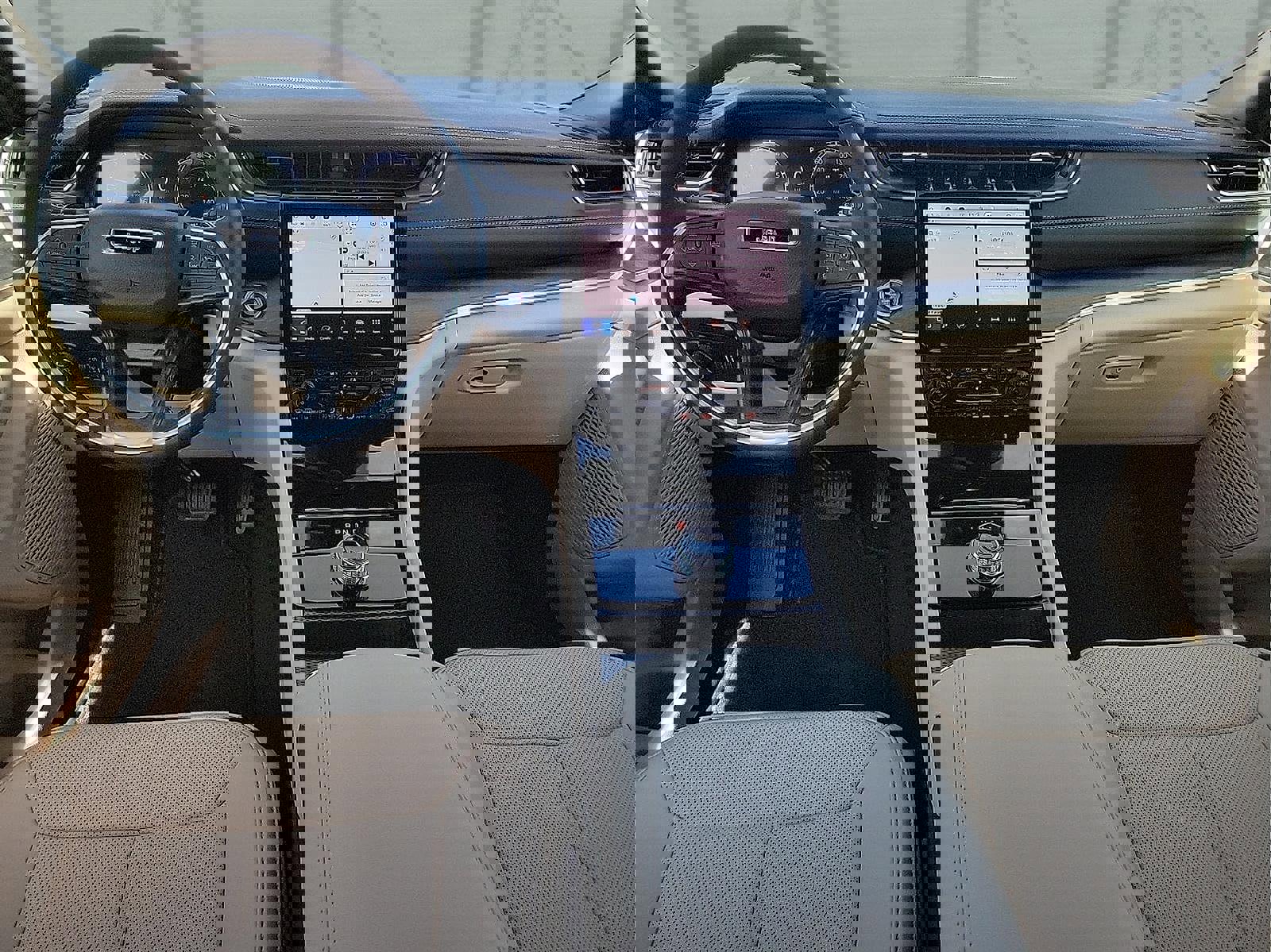 New 2025 Jeep Grand Cherokee Limited w/ Luxury Tech Group II image 9