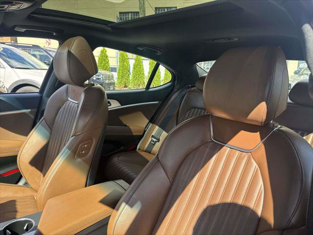 Used 2020 Genesis G70 2.0T w/ Elite Package AWD/4WD image 17