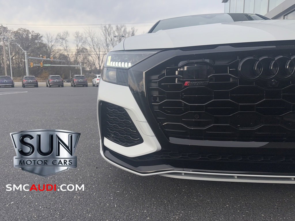 Used 2024 Audi RS Q8 w/ Black Optic Package image 17