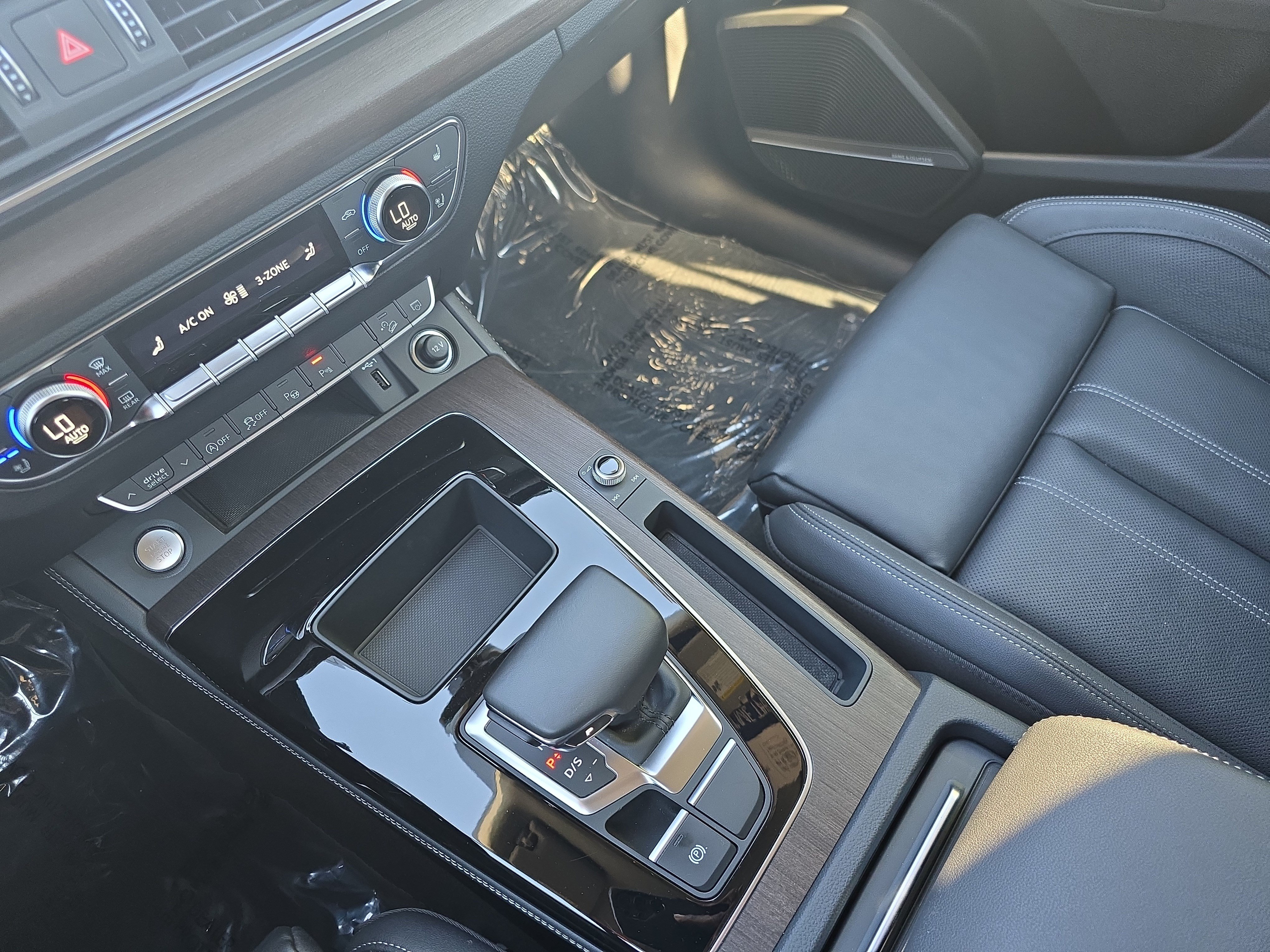 Used 2023 Audi Q5 Prestige w/ Prestige Package AWD/4WD image 21